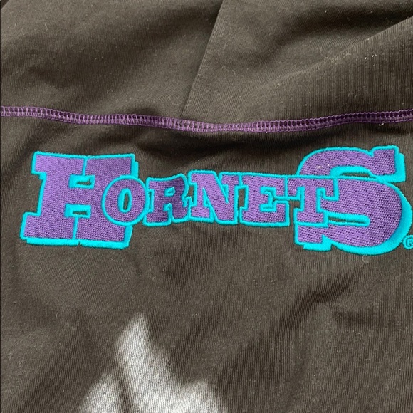Vintage Hornets Top boys size 12/14 - Picture 14 of 16